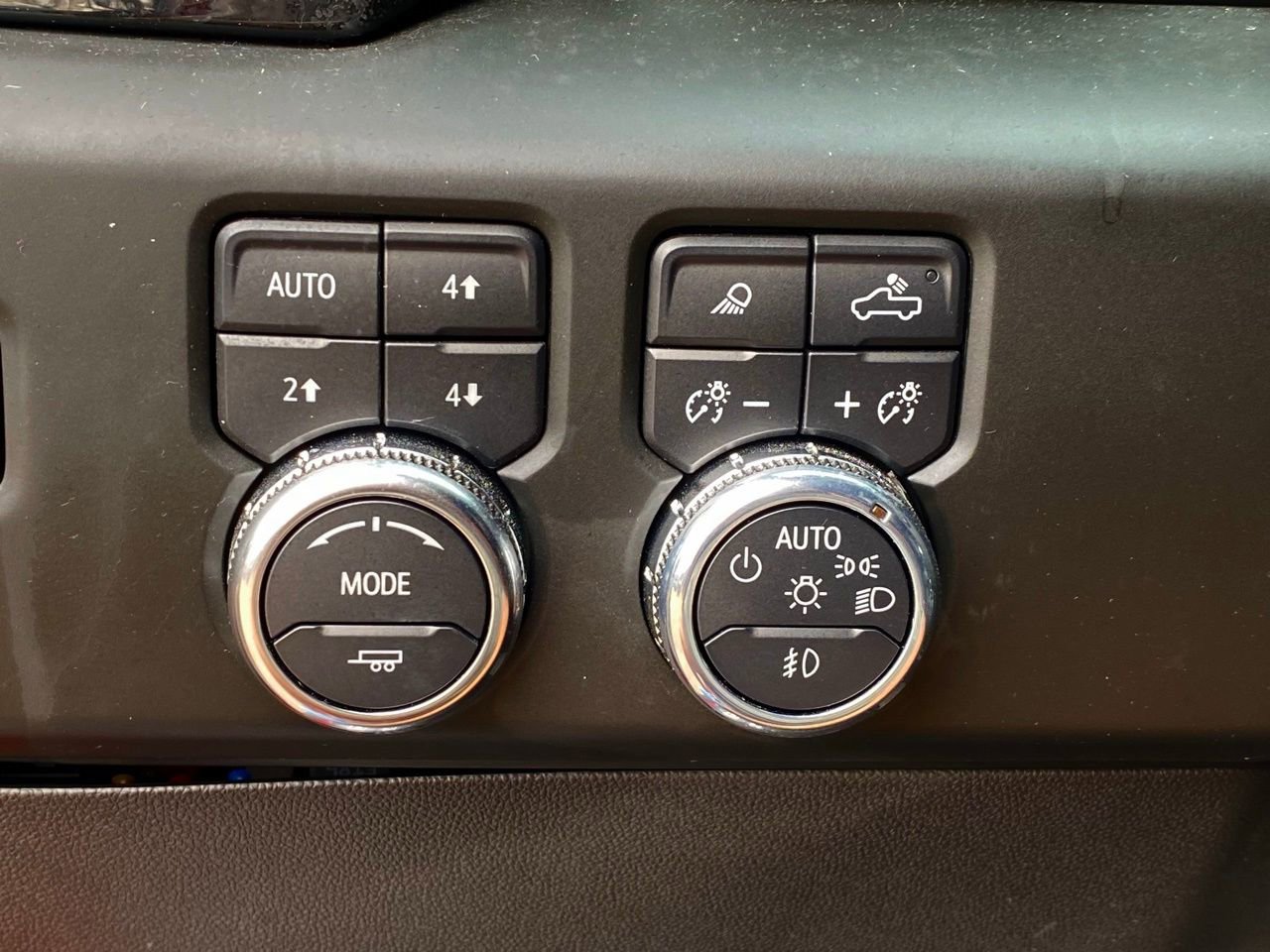 Used 2025 GMC Sierra 1500 AT4X image 31