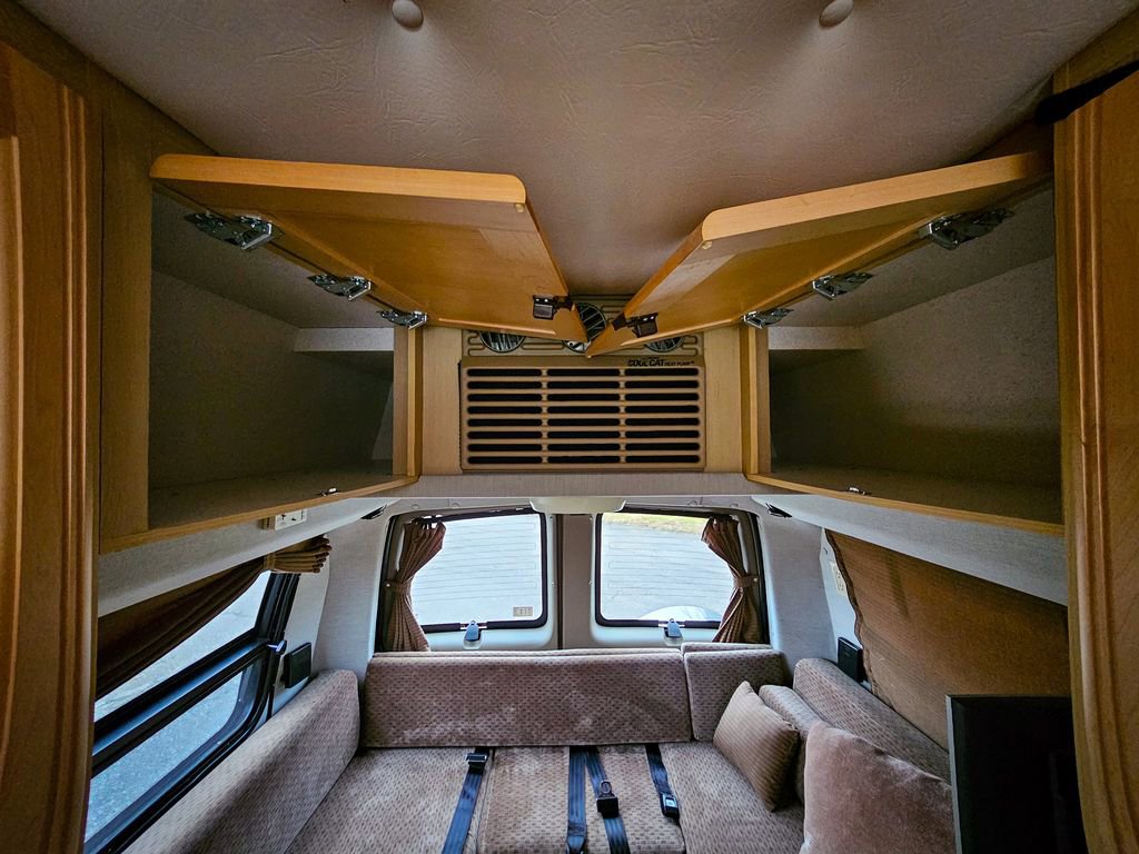 Used 2006 Chevrolet Express 3500 Extended w/ Power and Light Package image 32