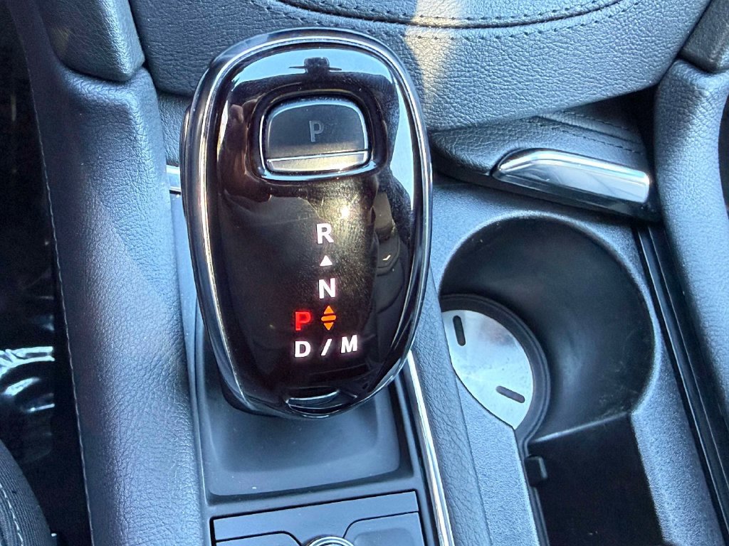 Used 2025 Cadillac XT6 Luxury AWD/4WD image 25