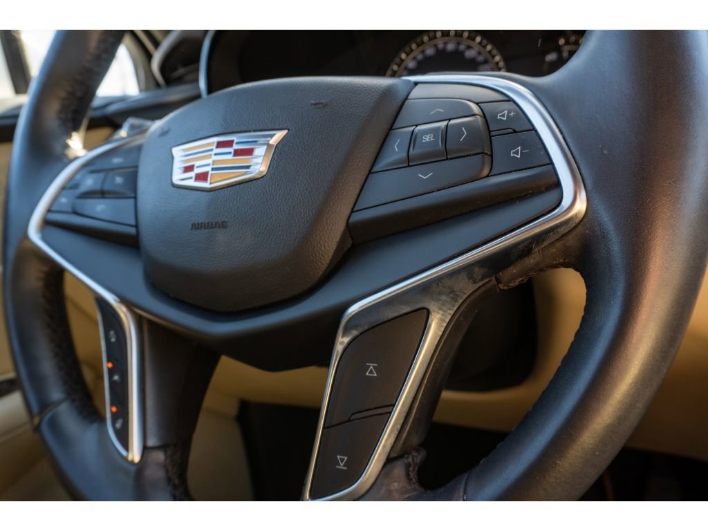 Used 2018 Cadillac XT5 Luxury w/ Driver Awareness Package image 25