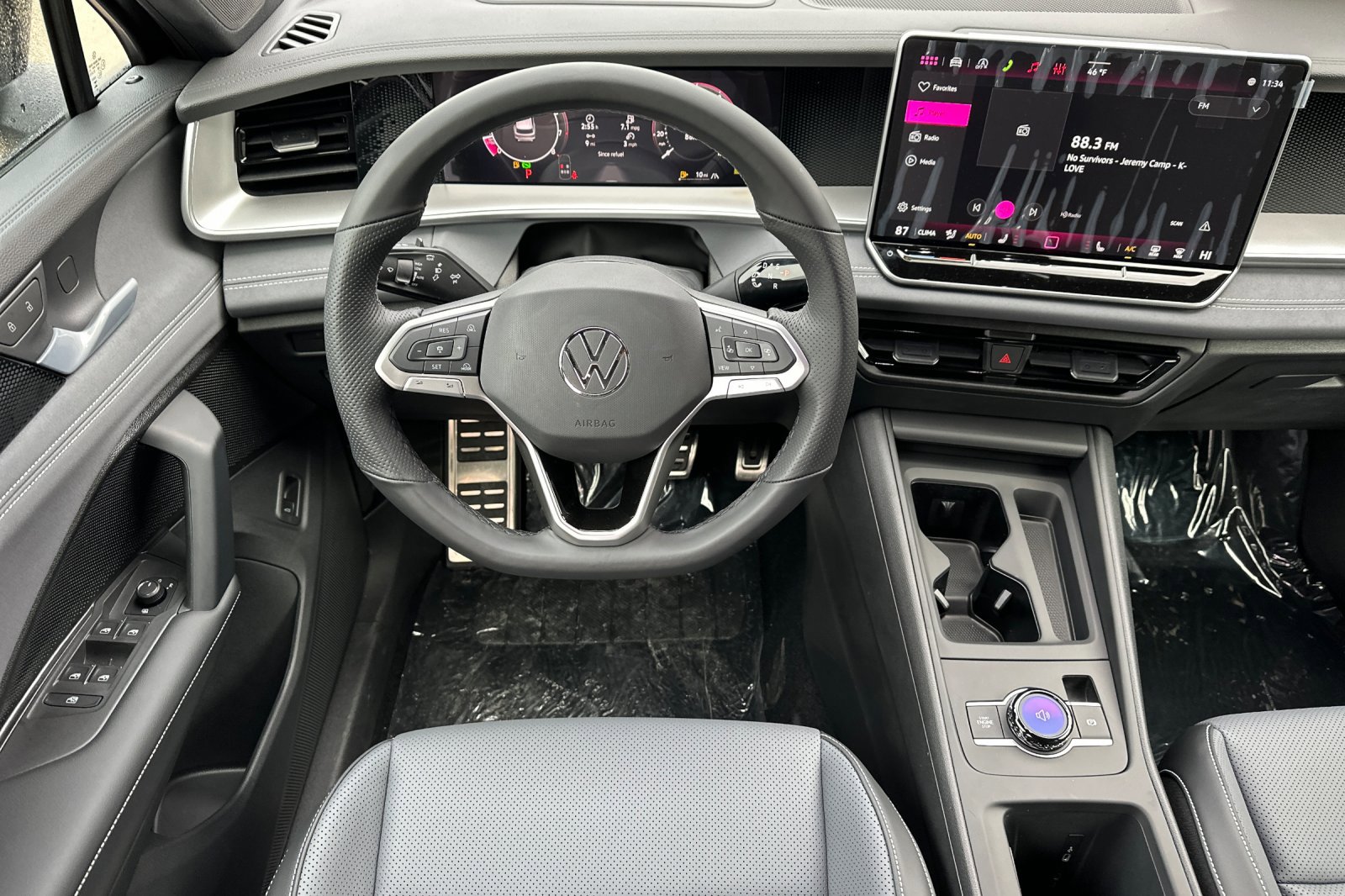 New 2026 Volkswagen Tiguan SE R-Line image 14