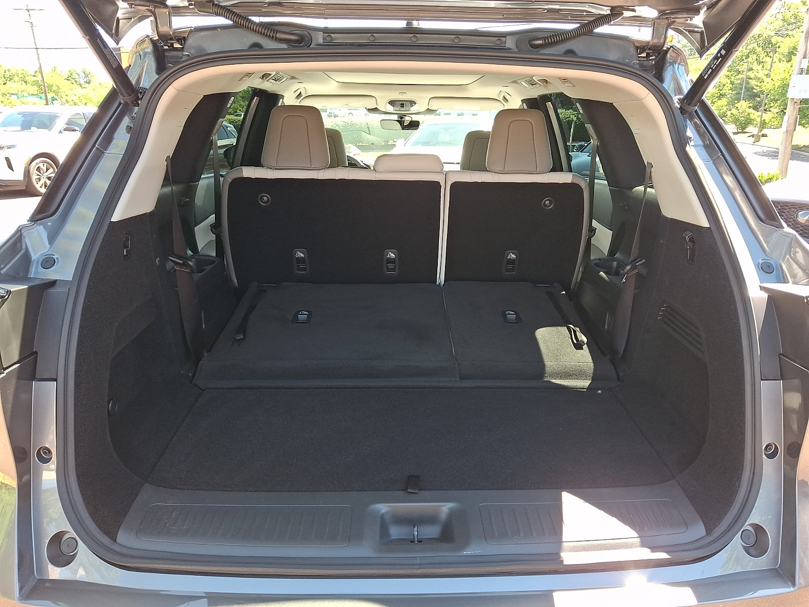 Certified 2026 INFINITI QX60 Luxe w/ Cargo Package AWD/4WD image 30