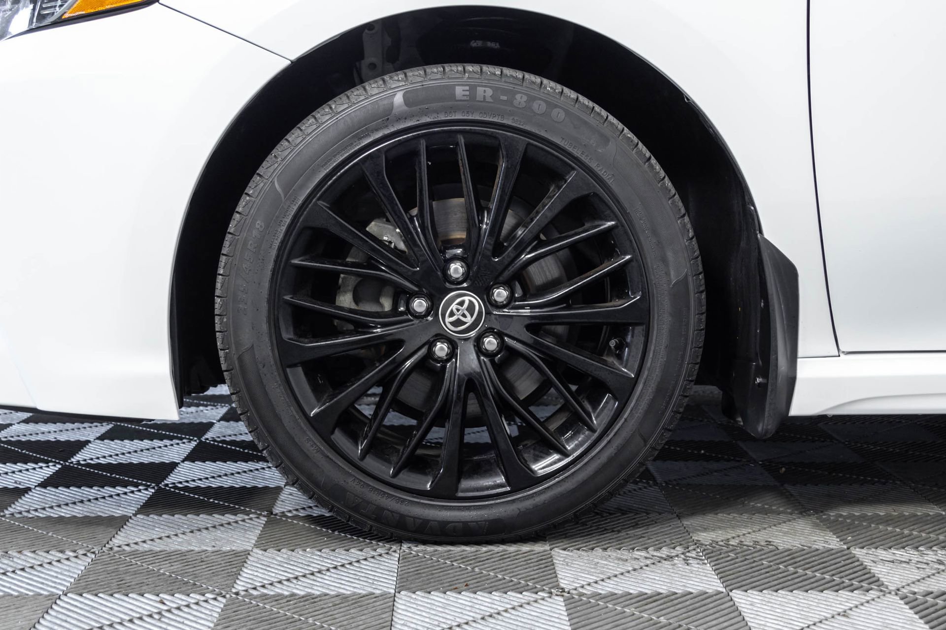 Used 2020 Toyota Camry SE AWD/4WD image 45