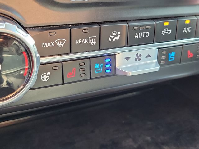 Certified 2024 Ford F350 Lariat w/ Lariat Ultimate Package AWD/4WD image 11