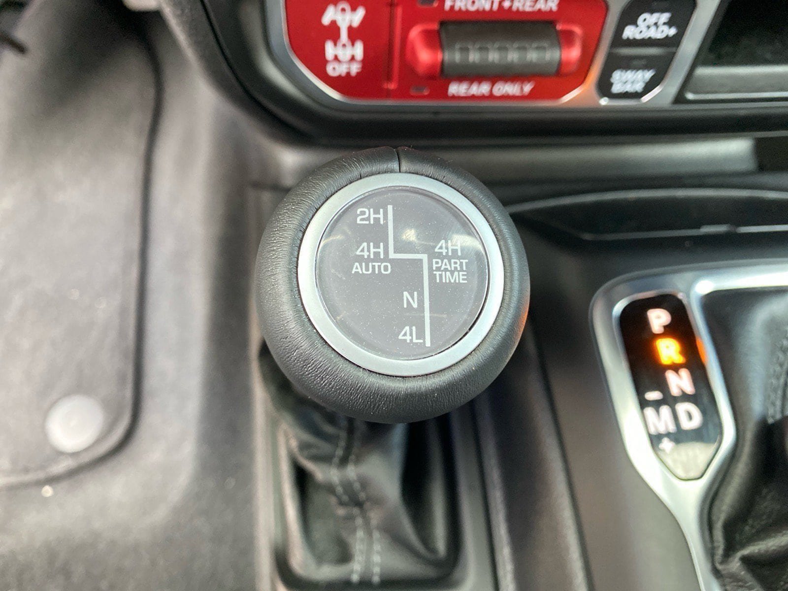 Used 2026 Jeep Wrangler Unlimited Rubicon AWD/4WD image 18