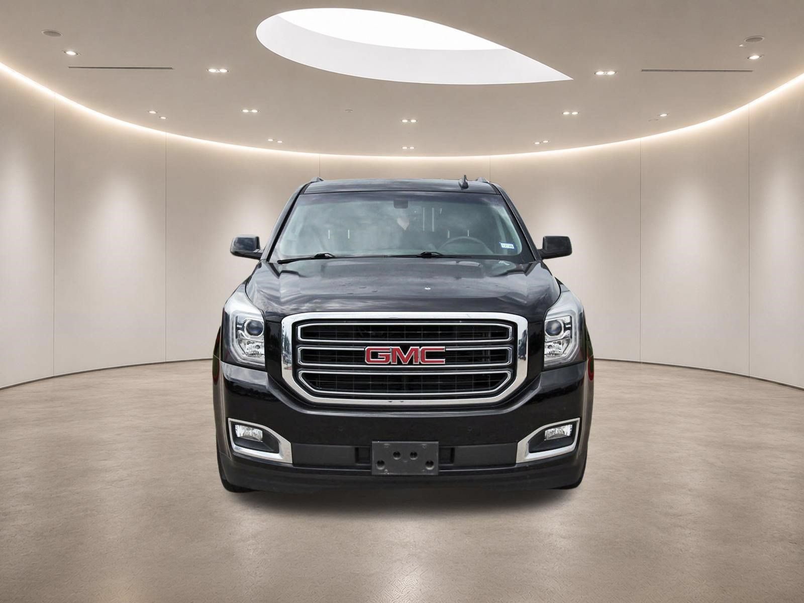 Used 2017 GMC Yukon SLE w/ SLE Value Package RWD image 2