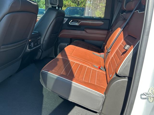 Used 2024 GMC Sierra 3500 Denali Ultimate image 9