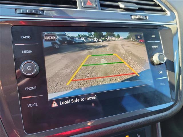 Used 2024 Volkswagen Tiguan SE FWD image 22