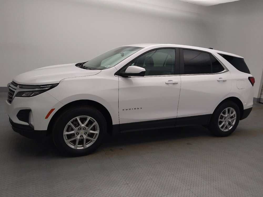 Used 2024 Chevrolet Equinox LT image 2
