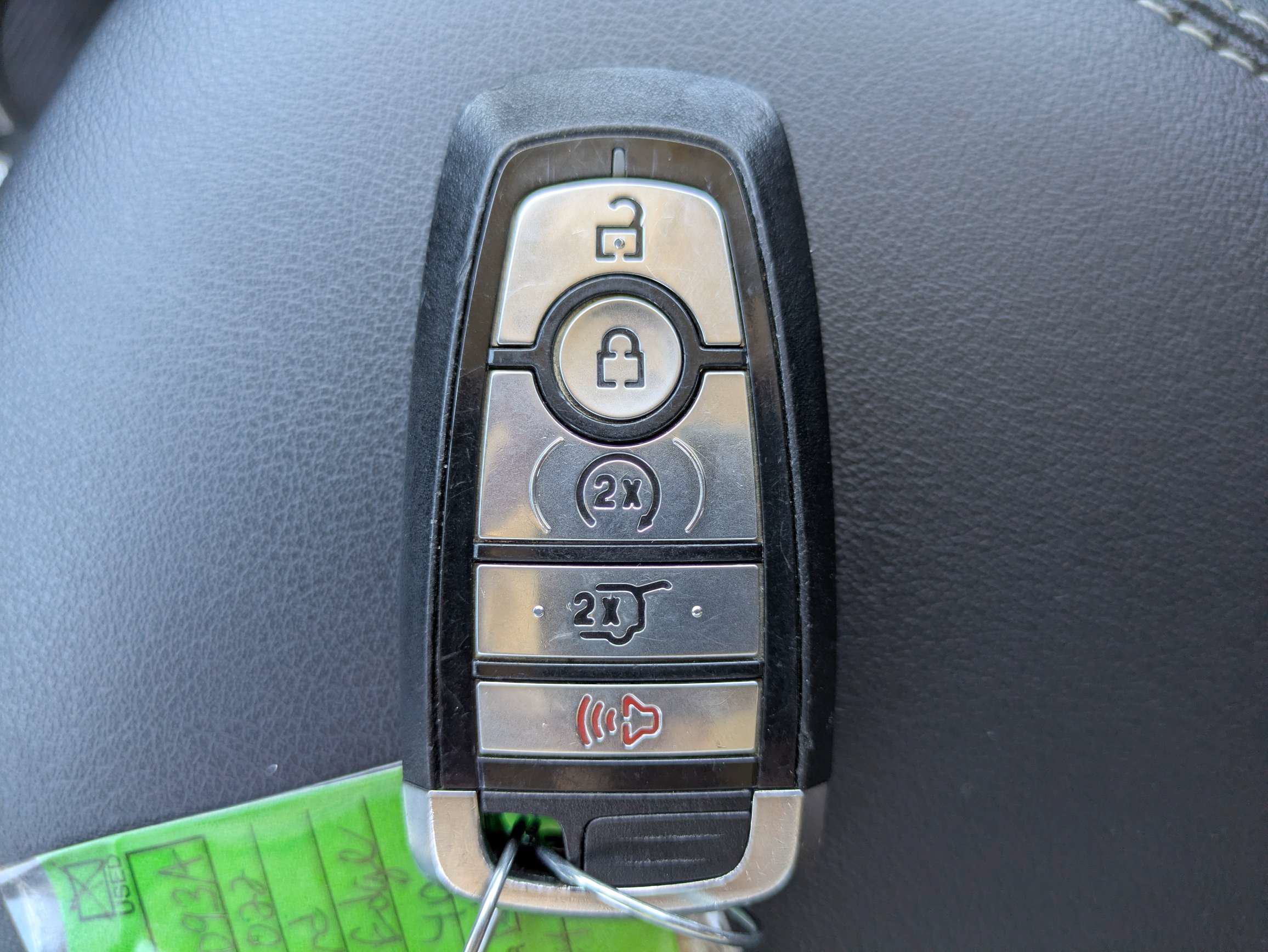 Used 2022 Ford Edge Titanium AWD/4WD image 37