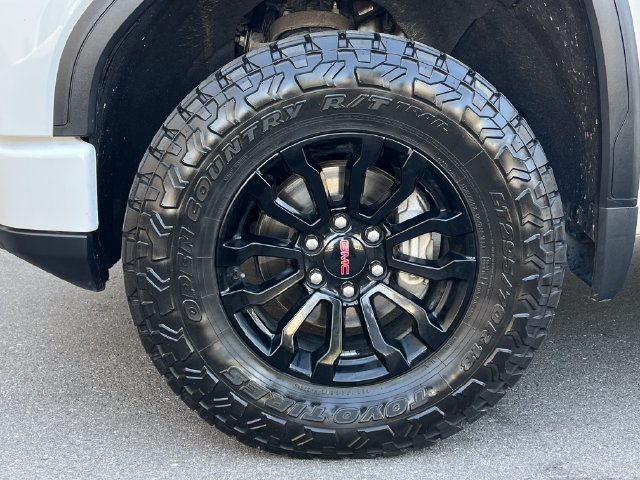 Used 2022 GMC Sierra 1500 AT4X AWD/4WD image 9