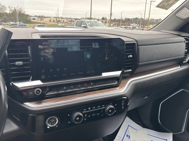 Used 2022 Chevrolet Silverado 1500 LT image 11