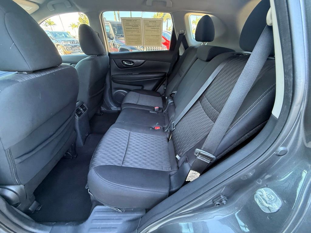Used 2019 Nissan Rogue S w/ Special Edition Package FWD image 25