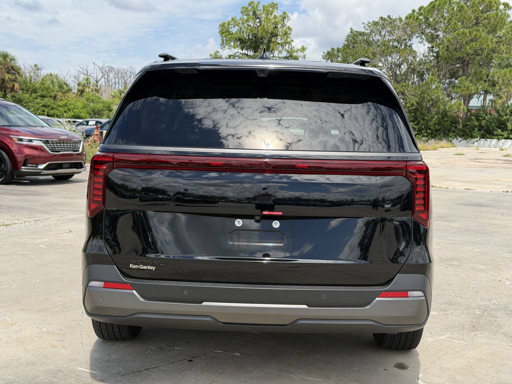 Certified 2026 Kia Carnival SX FWD image 5