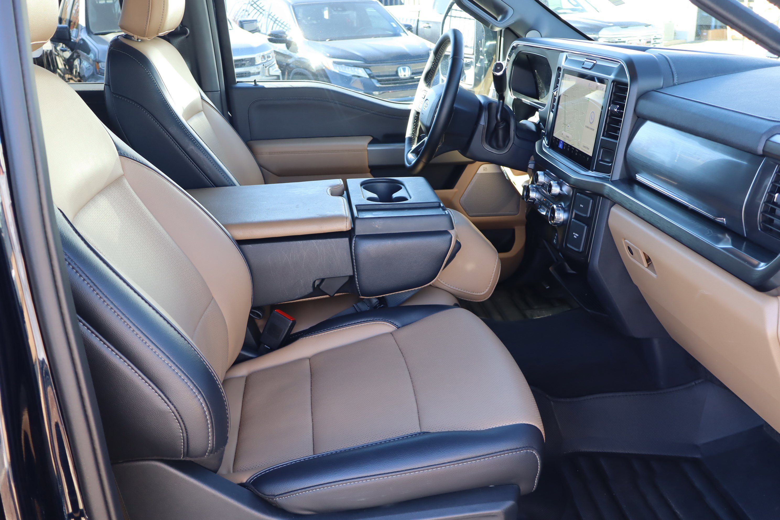 Used 2025 Ford F250 Lariat image 36