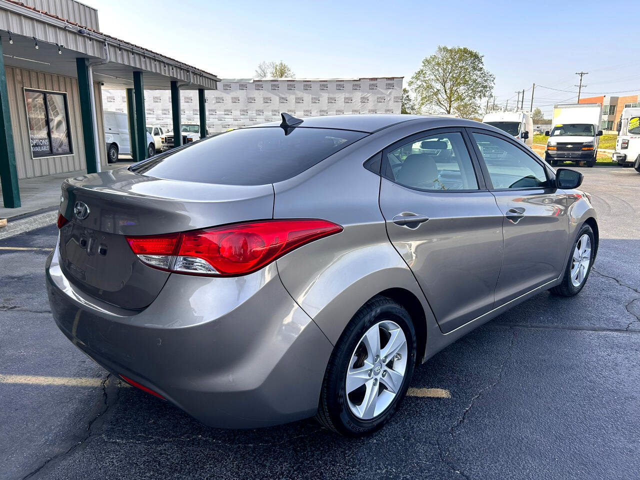 Used 2013 Hyundai Elantra GLS w/ Preferred Pkg image 3