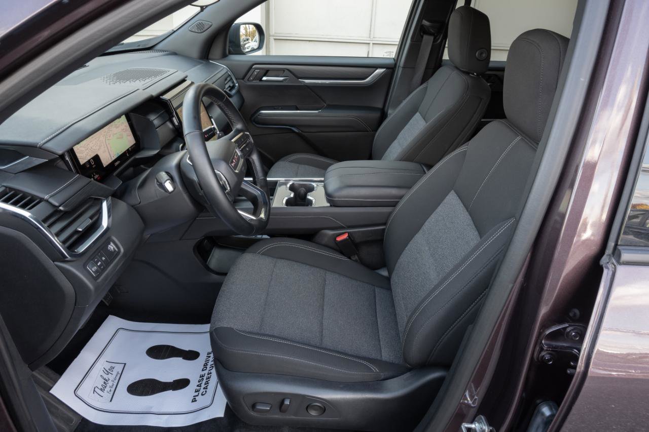 Used 2025 GMC Acadia Elevation image 18