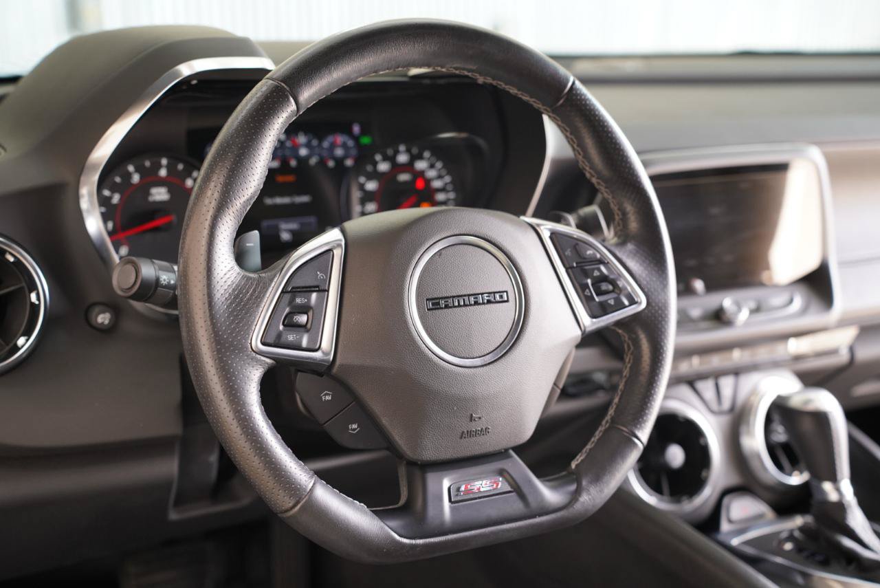 Used 2022 Chevrolet Camaro SS RWD image 11