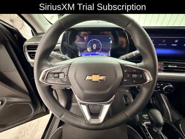 Used 2025 Chevrolet TrailBlazer LT w/ Convenience Package FWD image 9
