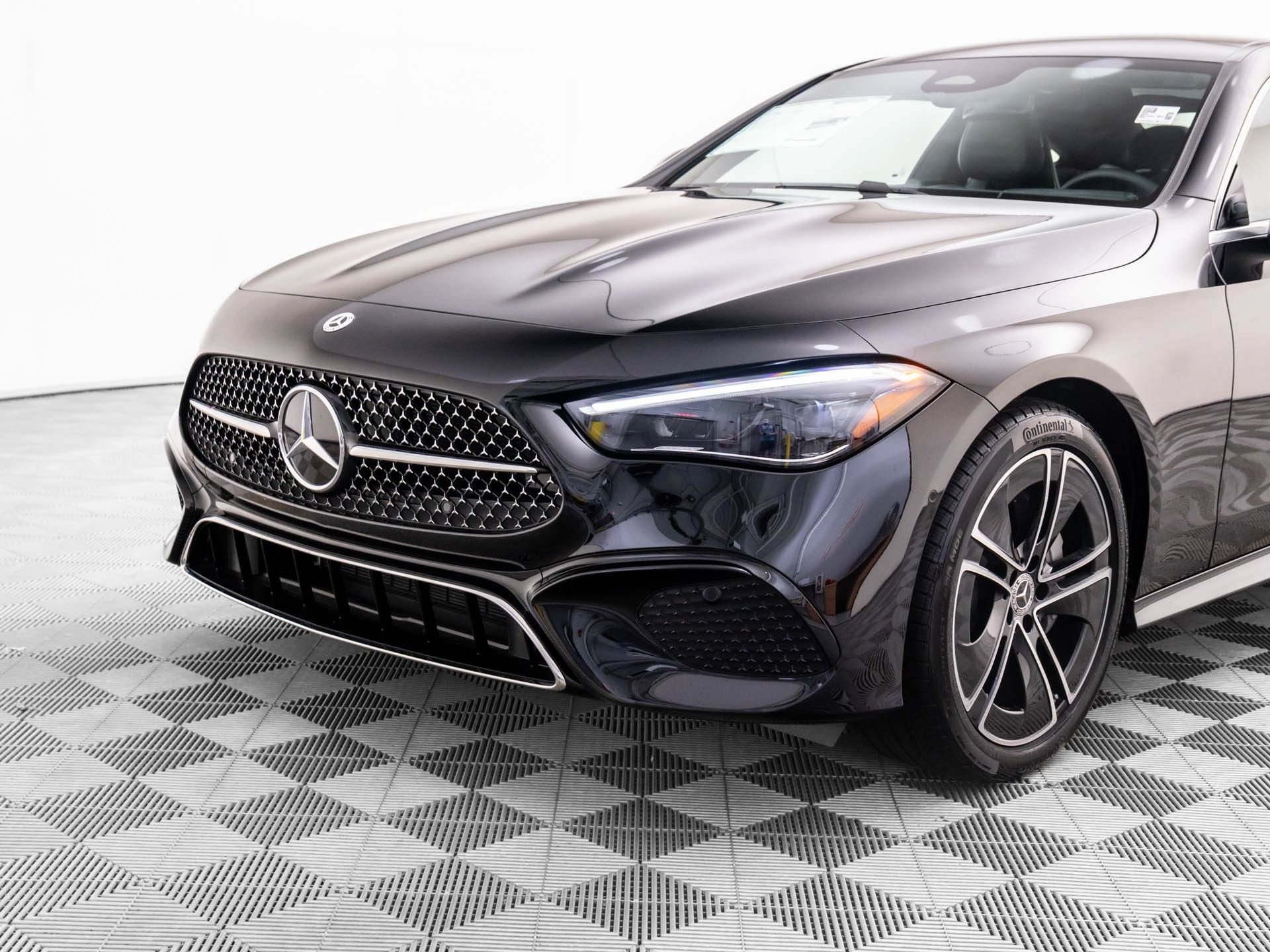 New 2026 Mercedes-Benz CLE 300 4MATIC Coupe image 32
