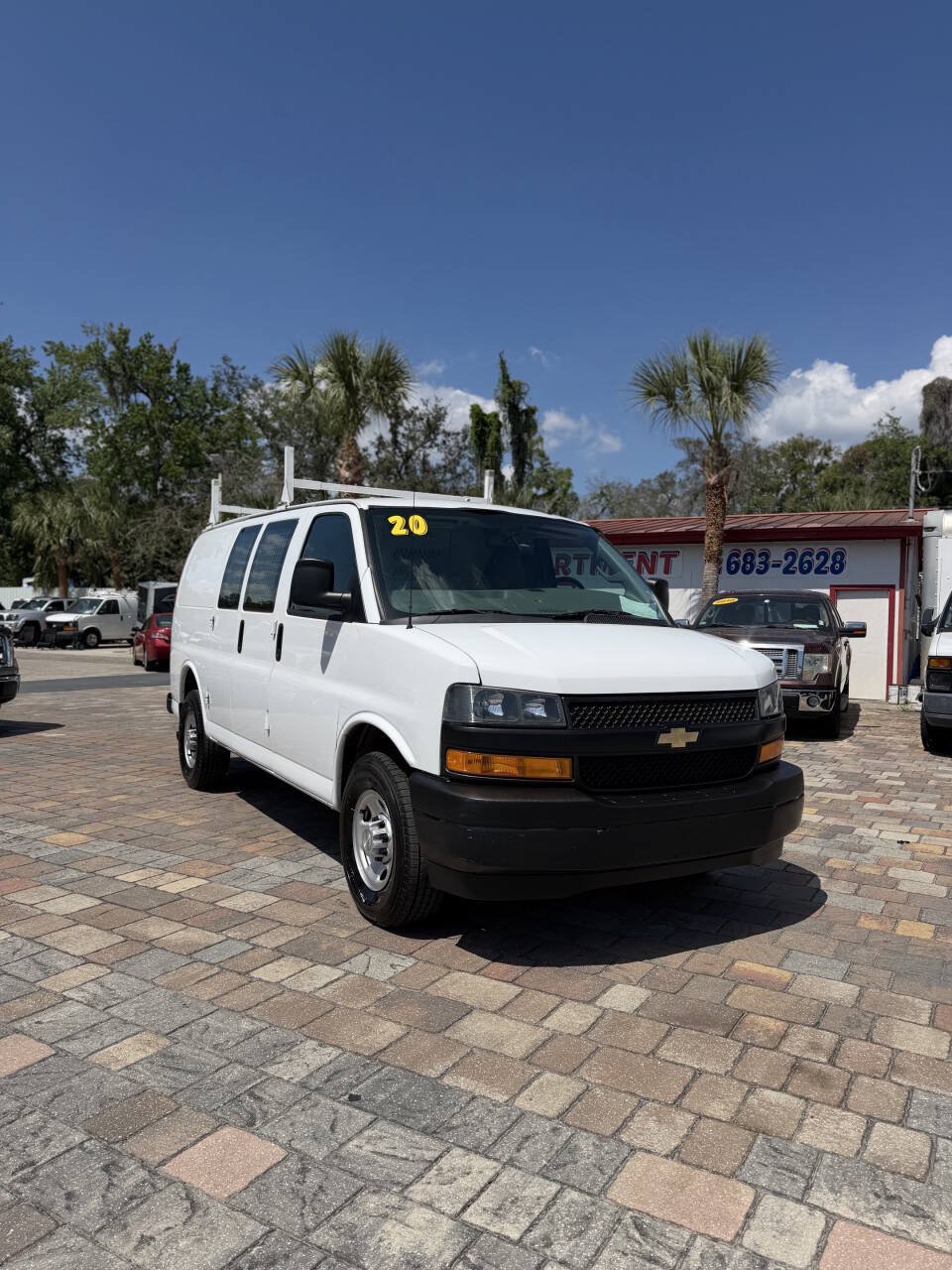 Used 2020 Chevrolet Express 2500 w/ Driver Convenience Package RWD image 3