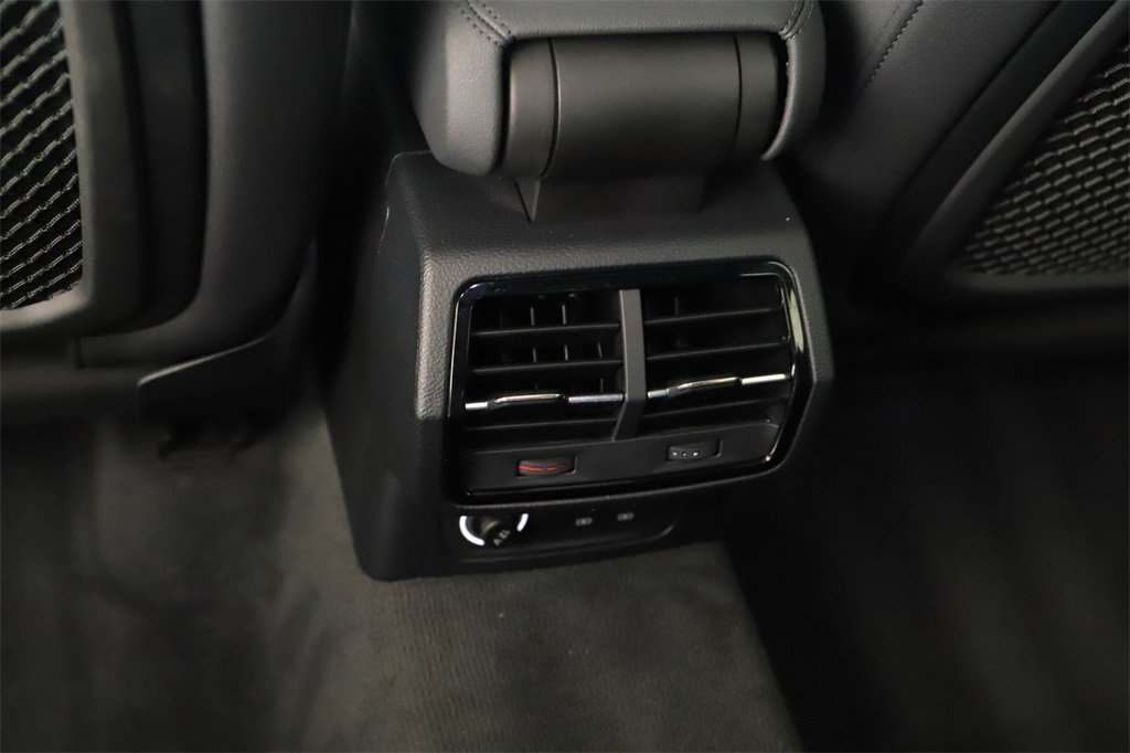 Used 2020 Audi Q3 2.0T Premium Plus w/ Premium Plus Package image 22