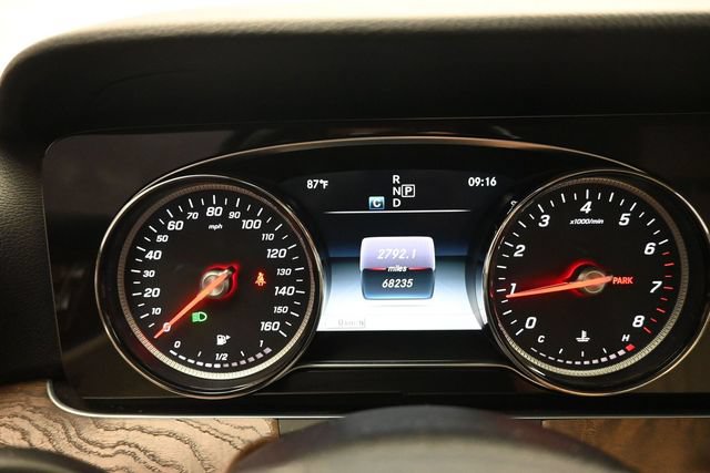 Used 2017 Mercedes-Benz E 300 4MATIC image 5