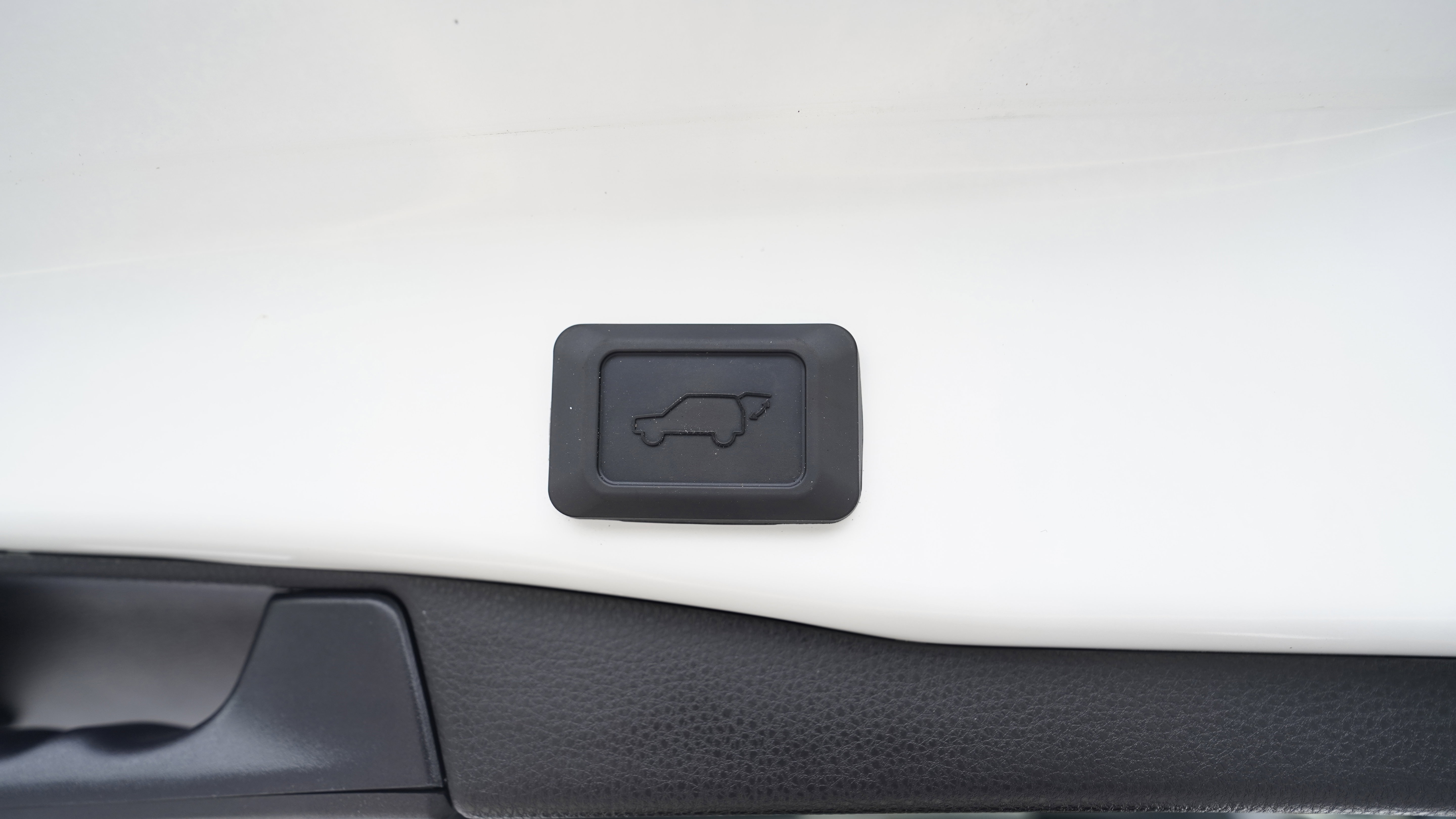 Used 2024 Toyota RAV4 XLE w/ Convenience Package FWD image 36