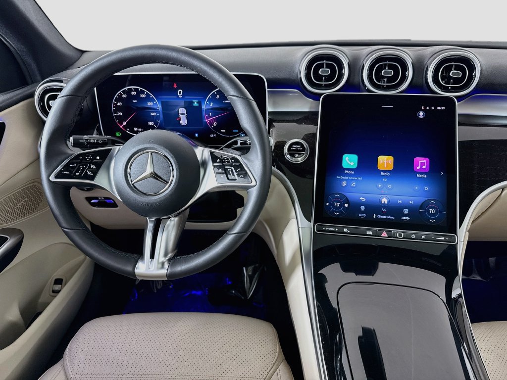 Used 2026 Mercedes-Benz GLC 300 4MATIC image 22