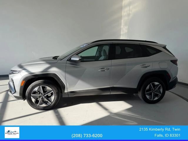 Used 2025 Hyundai Tucson SEL image 2