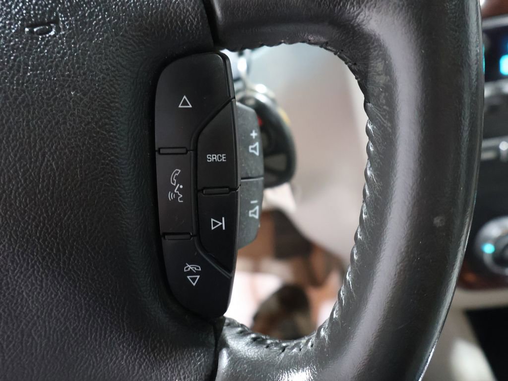 Used 2010 Chevrolet Impala LT w/ Luxury Edition Package image 31