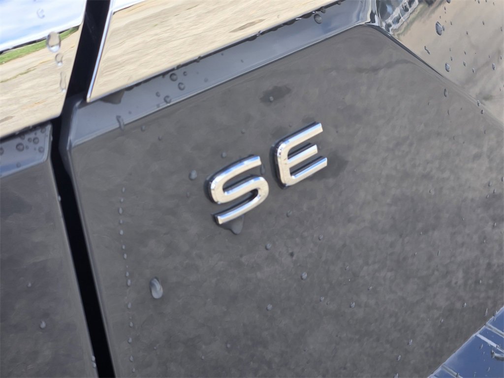 New 2026 Volkswagen Atlas SE image 8