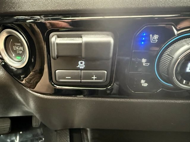 Used 2024 Chevrolet Silverado 1500 ZR2 AWD/4WD image 35