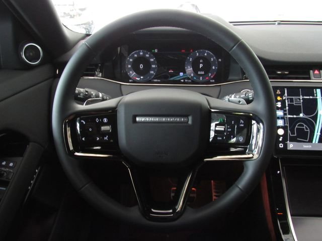 Used 2026 Land Rover Range Rover Evoque Dynamic SE AWD/4WD image 23
