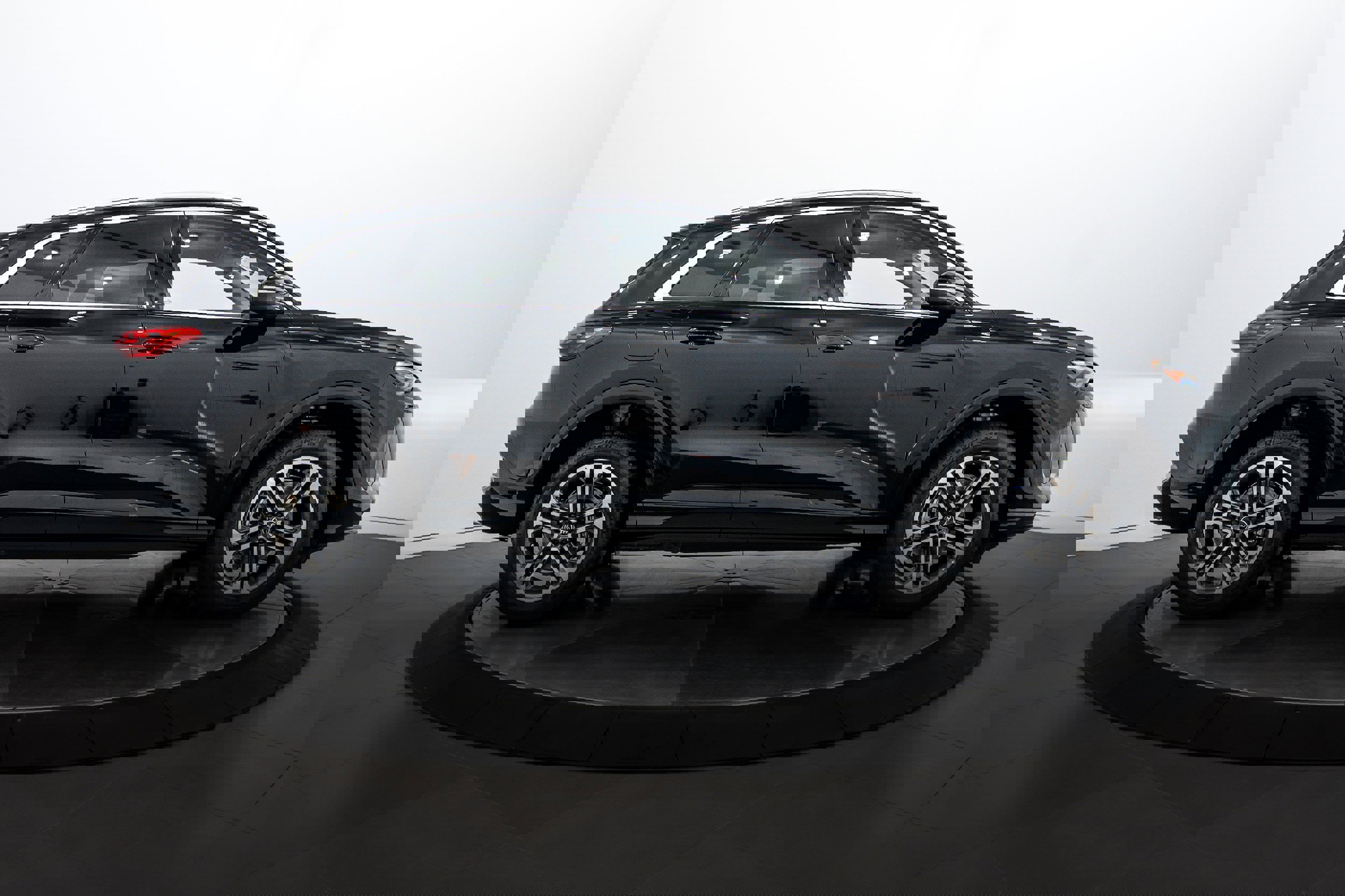 New 2025 Audi Q5 Premium Plus image 3