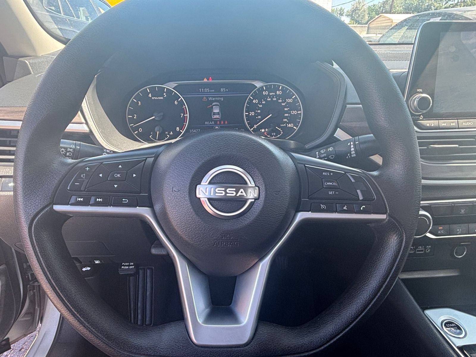 Used 2025 Nissan Altima 2.5 SV FWD image 25