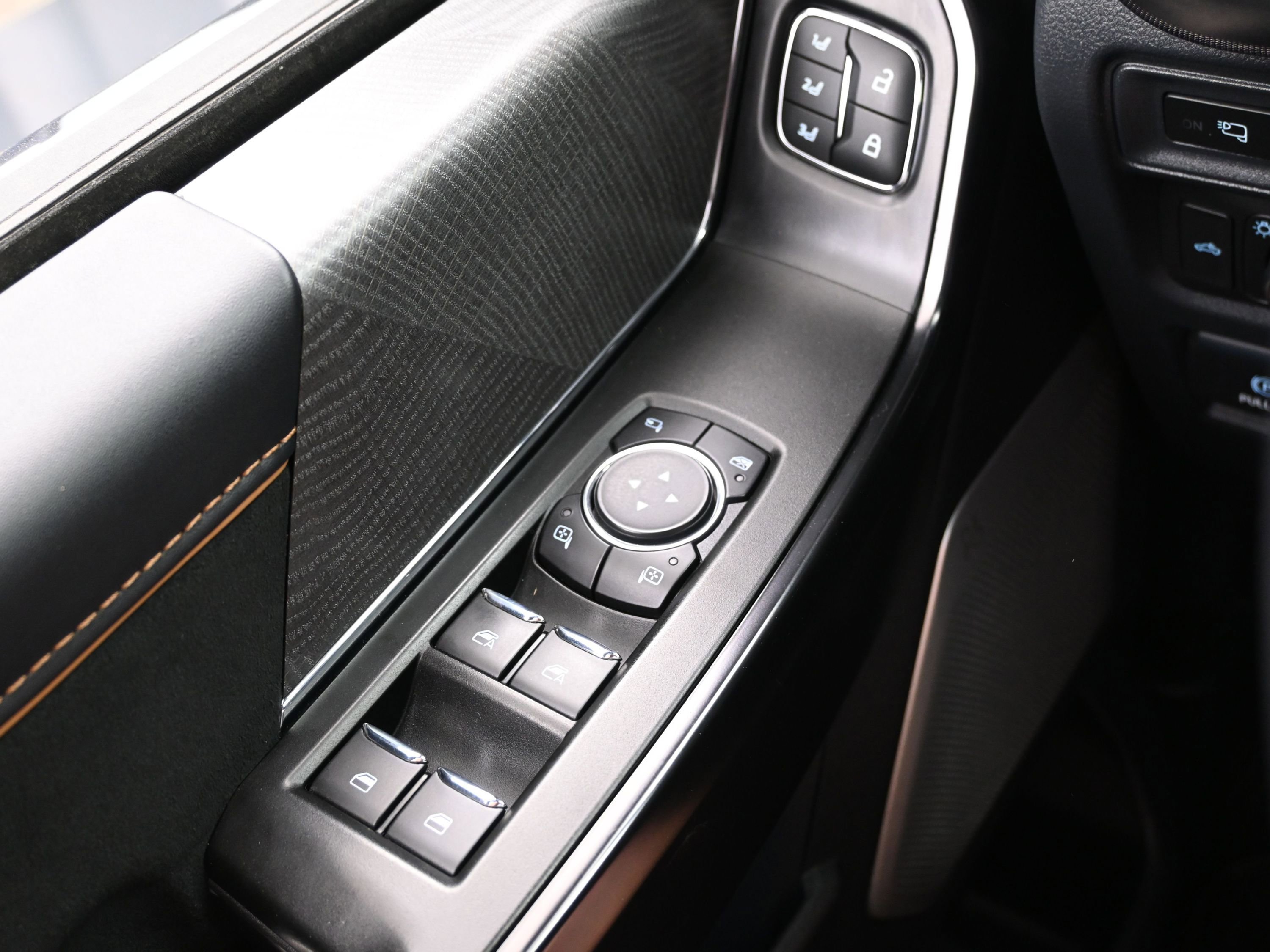 Used 2022 Ford F150 Platinum w/ Equipment Group 701A High AWD/4WD image 25