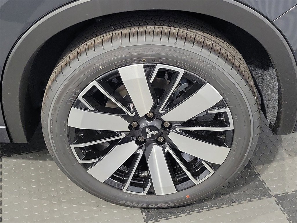 New 2025 Mitsubishi Outlander SEL image 9