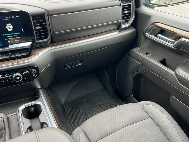 Used 2023 Chevrolet Silverado 1500 LT AWD/4WD image 37