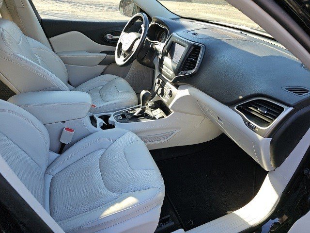 Used 2021 Jeep Cherokee Latitude Lux w/ Sun & Sound Group image 11