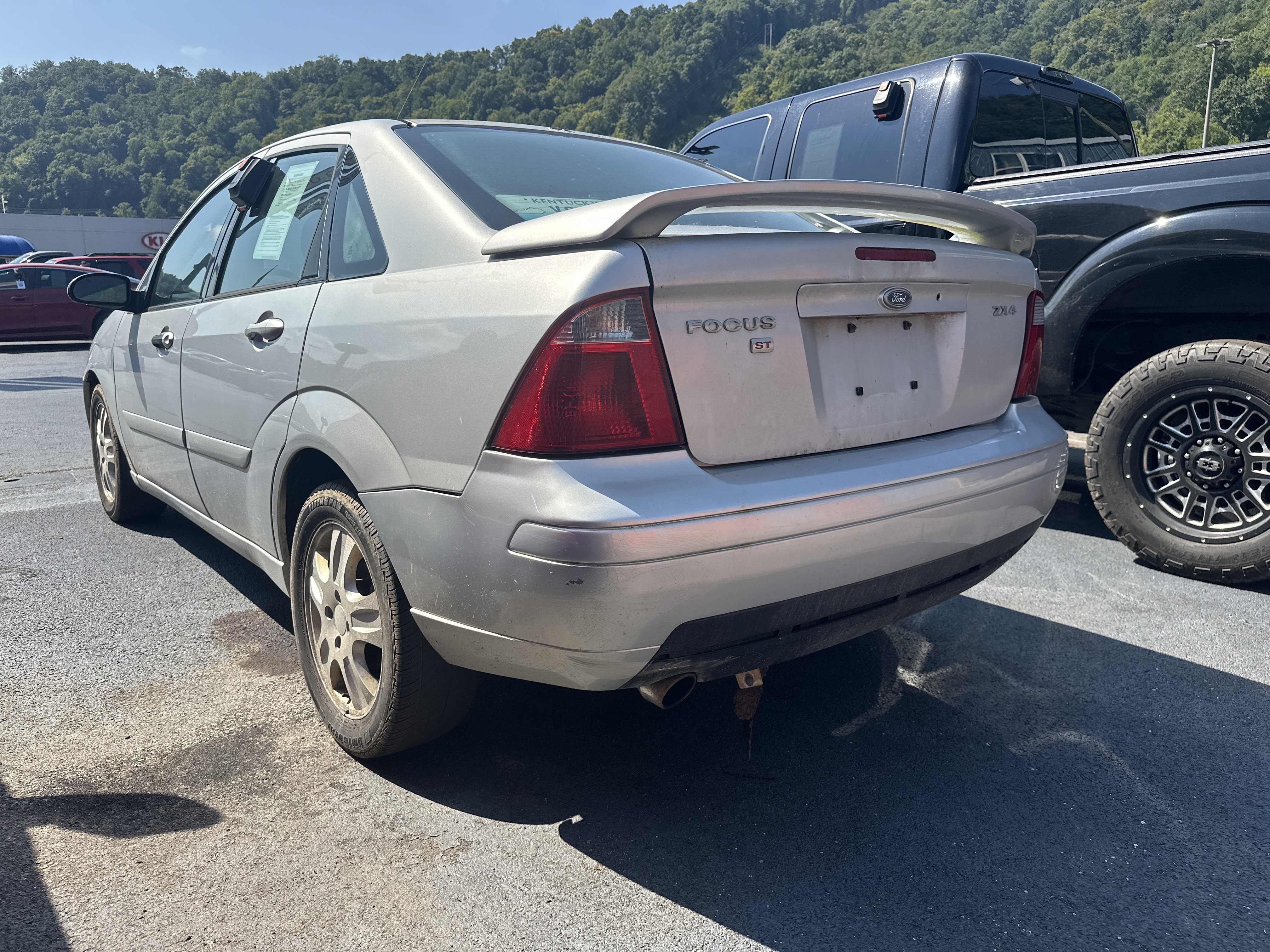 Used 2006 Ford Focus ST FWD image 6