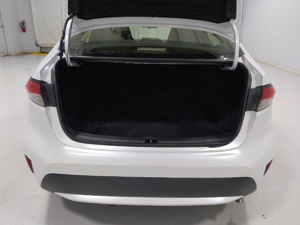 Used 2022 Toyota Corolla LE image 29