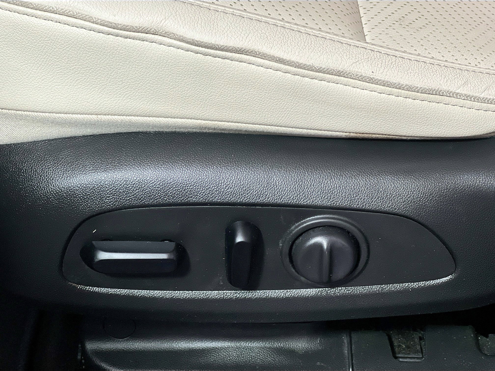 Used 2020 Buick Encore GX Essence w/ Advanced Technology Package image 15