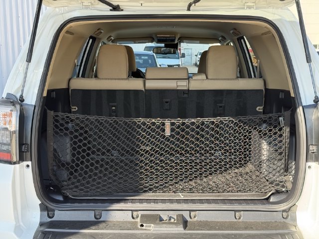 Used 2023 Toyota 4Runner SR5 AWD/4WD image 31