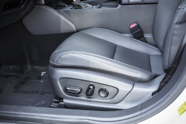 Certified 2025 Lexus ES 350 w/ Premium Package FWD image 11