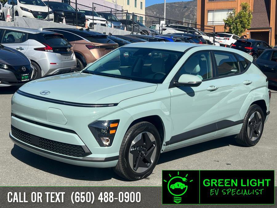 Used 2024 Hyundai Kona SE video 1