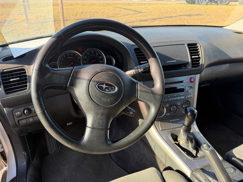Used 2006 Subaru Outback 2.5i AWD/4WD image 5