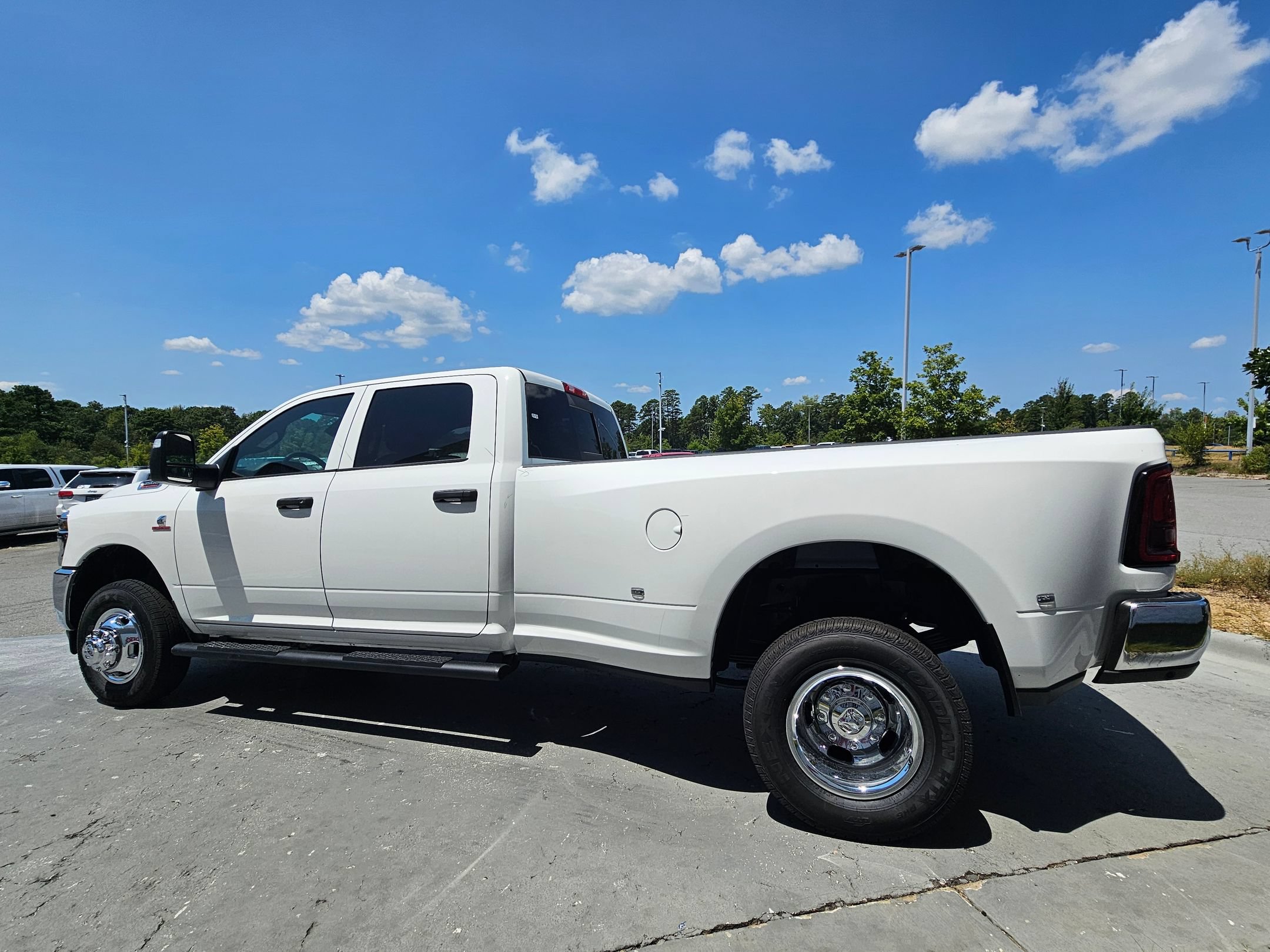 New 2026 RAM 3500 Tradesman AWD/4WD image 5