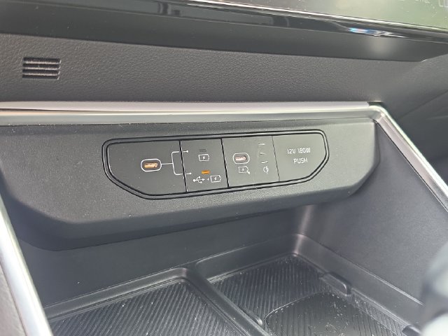 Certified 2025 Kia Carnival SX Prestige FWD image 28