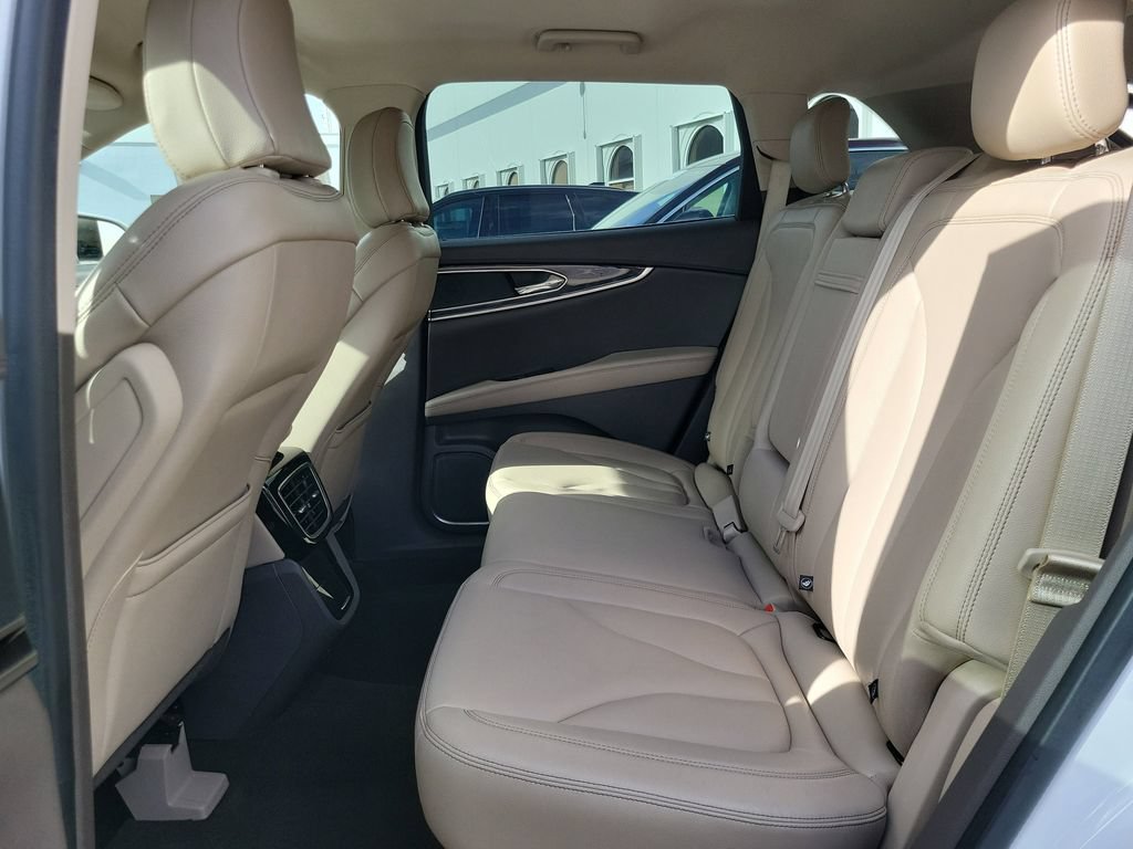 Certified 2023 Lincoln Nautilus FWD image 8